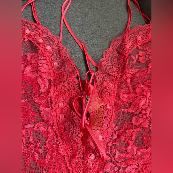 Victoria's Secret Vintage Gold Label Red Lace lingerie Size L NWT - Picture 3 of 10